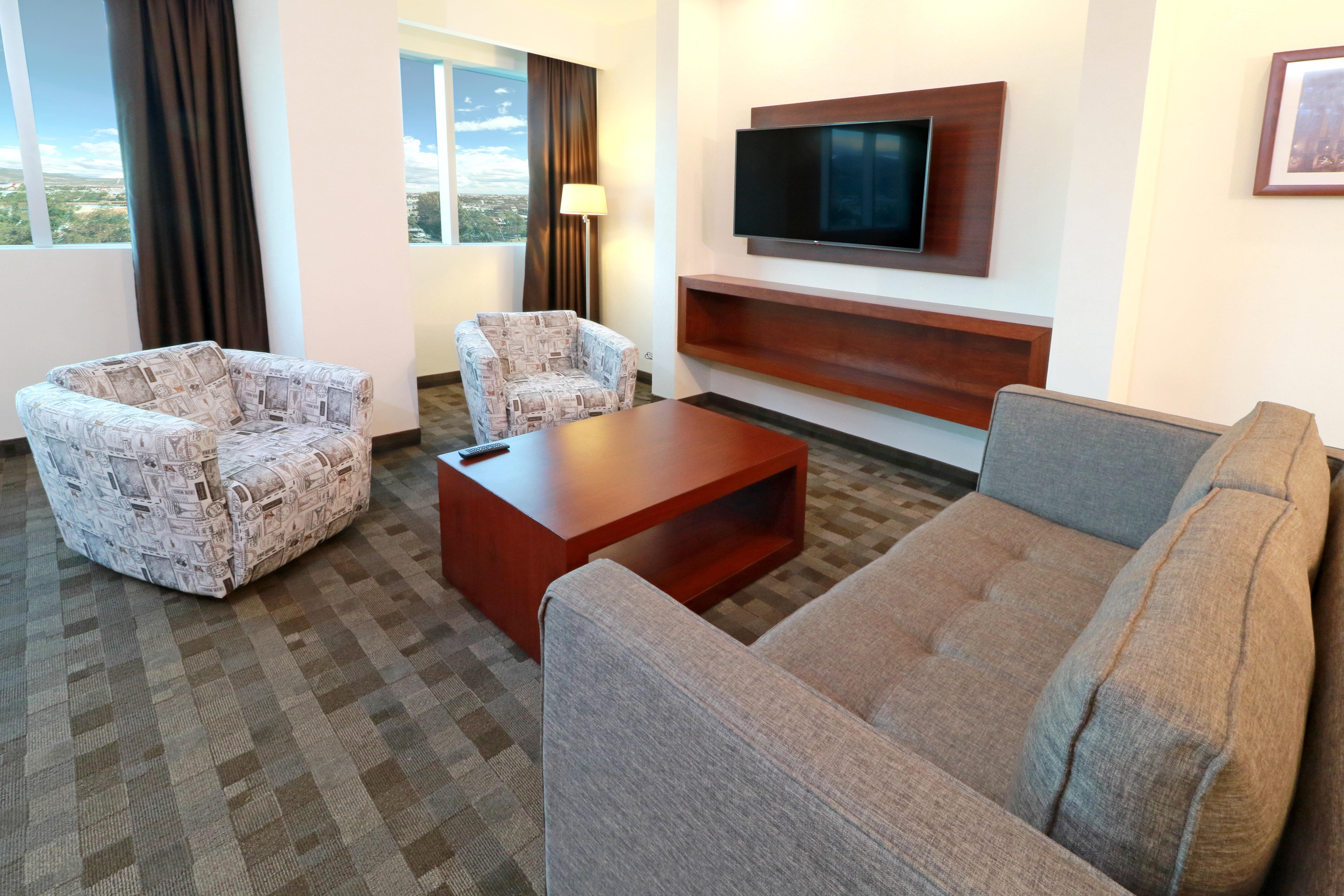 Holiday Inn & Suites Plaza Mayor By Ihg León Esterno foto